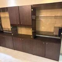 بوفه پذیرایی چوبی بزرگ و شیک، جادار و سالم