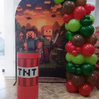 بادکنک آرایی تم تولد پسرانه با بیش از 100 طرح