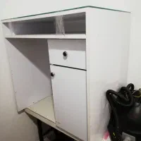 میز کاشت ناخن|آرایشگاه و سالنهای زیبایی|مشهد, رستگار|دیوار