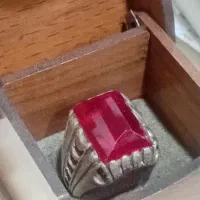 انگشتر یاقوت