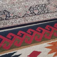 معاوضه فرش تیره باروشن