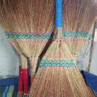 جارو قرمز|لوازم نظافت|شاندیز, |دیوار