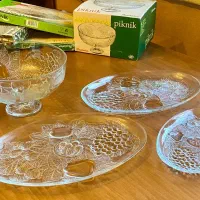 ظروف پذیرایی پاشاباغچه مدل piknik طرح گل میوه