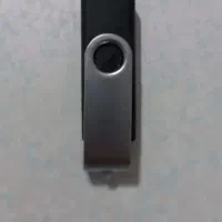 فلش ۱۶گیگ سالم بدون ایراد|قطعات و لوازم جانبی رایانه|خوی, |دیوار