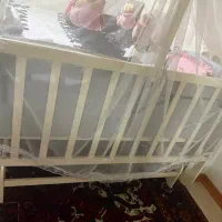 تخت کنار مادر با قابلیت گهواره شدن تمام چوب