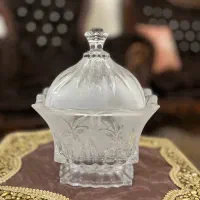 شکلات خوری نو با جعبه