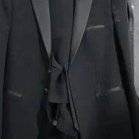 تعدادی لباس نو مردانه