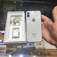 اپل iPhone X با حافظهٔ ۶۴ گیگابایت