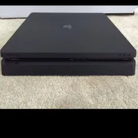 کنسول .‌ps4 اسلیم یک ترا