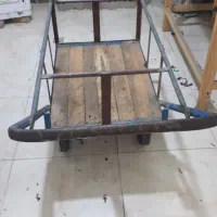 گاری چهارچرخ