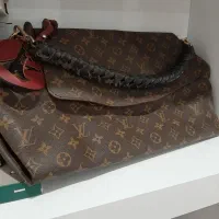 کیف برندبالدینی لویی ویتون ....|کیف، کفش، کمربند|اصفهان, کوی ولی عصر|دیوار