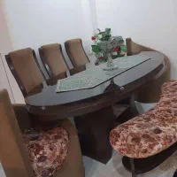 فروش میز نهارخوری چوبی ۸نفره  در حد نو