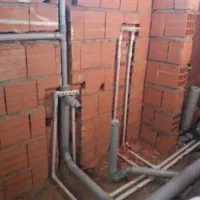 لوله کشی آب و فاضلاب رفع نم وخورد کاری ساختمون