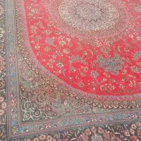 فرش قرمز قدیمی قیمت ۱ملیون و صد هزار تومان
