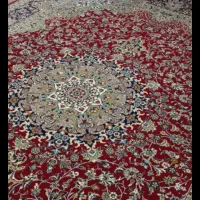 فرش نومحکم تروتمیزفقط پنج تومن پول لازمم
