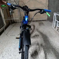 دوچرخه|دوچرخه، اسکیت، اسکوتر|تربتحیدریه, قائم|دیوار