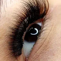 تخفیف آموزش و خدمات اکستنشن مژه و لیفت و کاشت موقت