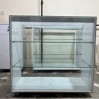 ویترین مغازه