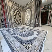 طلاب پخش فرش از درب انبار مرکزی ۱۲و۹و۶متری