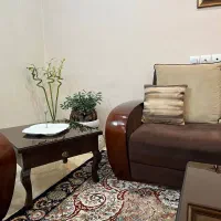 مبل راحتی قهوه ای با میز|مبلمان خانگی و میز عسلی|مشهد, کلاهدوز|دیوار