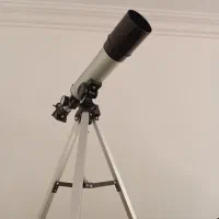 تلسکوپ زیتازی کاملا سالم