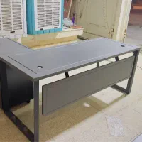 میز پایه فلزی اداری