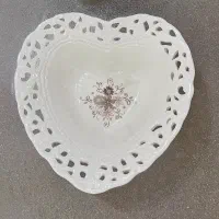 ظرف شکلات یا آجیل