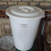 سطل درب دار بلند و بزرگ