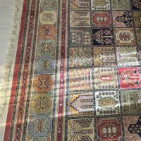 فرش ماشینی ۹ متری چهل‌تکه سالم قرمز