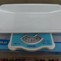 ترازو ( وزن کشی نوزاد ، طبی)|اسباب و اثاث بچه|تهران, مشیریه|دیوار