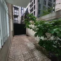80-متر-همکف-حیاط-در-اختیار-پارکینگ-انباری