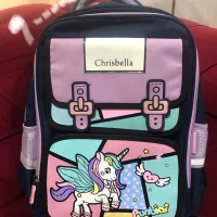 سه عدد کیف مدرسه درحدنوقیمتهاروی عکس زده