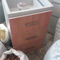کابینت سه کشو