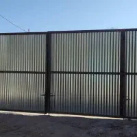 در کارگاهی باغی ساختمانی باروکش ورق گالوانیزه