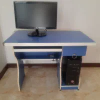 میز تحریر کامپیوتر