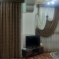 پرده پذیرایی همراه با کتیبه