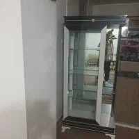 به علت مستاجر بودن به فروش میرسد|بوفه، ویترین، کنسول|شهرکرد, |دیوار