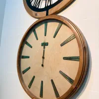 دنبال یه ساعت خاصی
