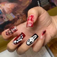 کاشت ناخن با تخفیف پاییزه ویژه  کار تمیز و ظریف