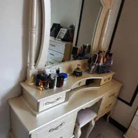 تخت دونفره سلطنتی در حد نو|تخت و سرویس خواب|تهران, سلسبیل جنوبی|دیوار
