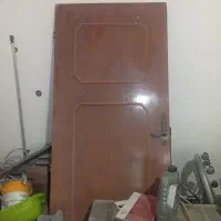 درب چوبی و مبل