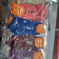 جوراب سرا مهرداد