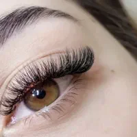 کاشت تخصصی مژه