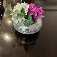 گل و گلدان