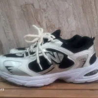 کتونی نیوبالانس