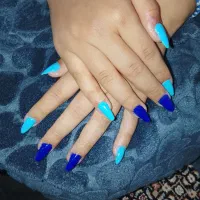 کاشت ناخن با بهترین کیفیت|خدمات آرایشگری و زیبایی|محمدشهر, همایون ویلا|دیوار