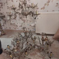 ۴ عدد لوستر برنز (۱عدد۵شاخه و۳عدد سه شاخه)