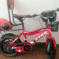 دوچرخه|دوچرخه، اسکیت، اسکوتر|میانه, |دیوار