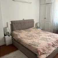 سرویس خواب ۲  نفره سایز ۲۰۰×۱۸۰ و میز ارایش|تخت و سرویس خواب|اندیشه, اندیشه فاز ۵|دیوار