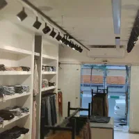 واگذاری یک باب مغازه ۴۸ متری با دکور و اجناس|اجارهٔ مغازه و غرفه|مشهد, احمدآباد|دیوار
